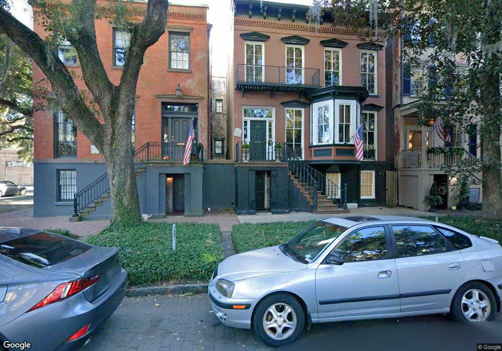 123 E Jones St, Savannah, GA 31401 - photo 1