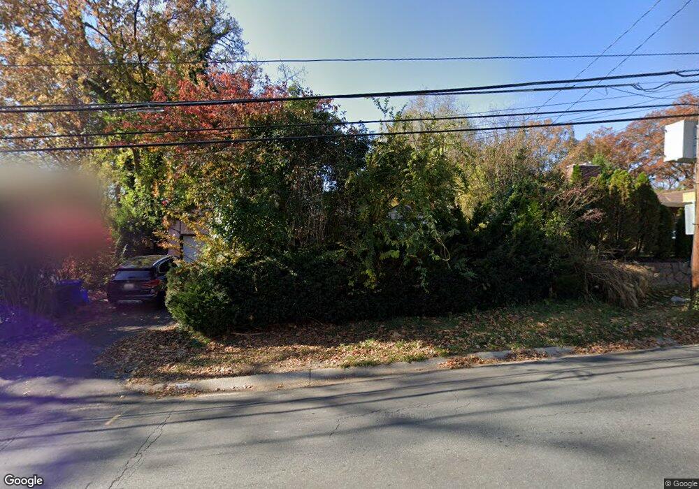 8612 Jones Mill Rd, Chevy Chase, MD 20815 - photo 1