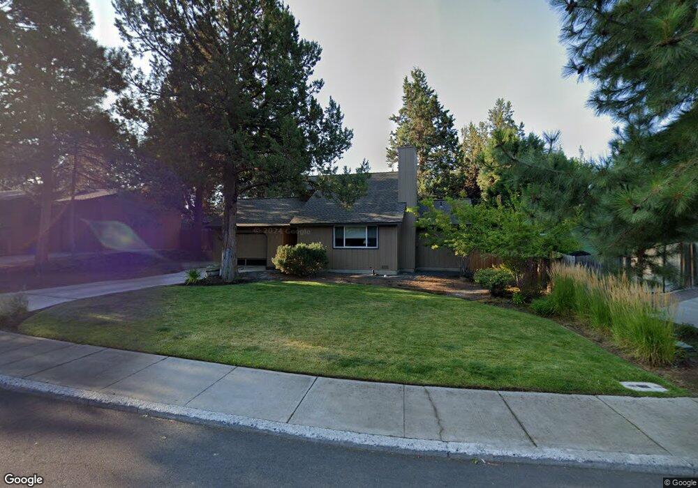 303 SW Maricopa Dr, Bend, OR 97702 - photo 1