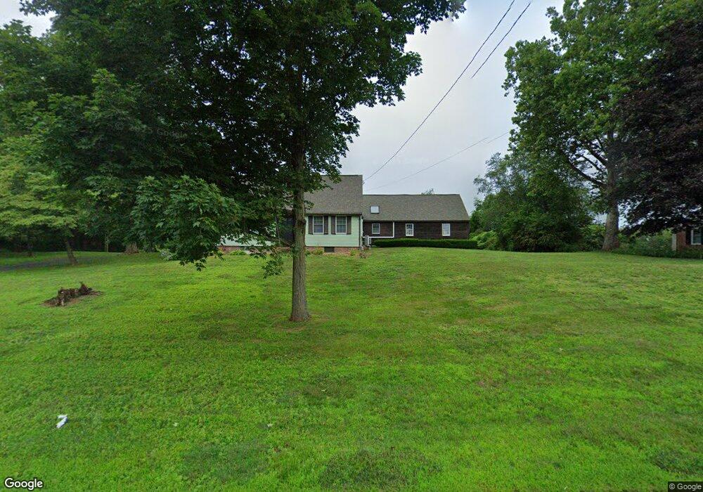 863 Mapleton Ave, Suffield, CT 06078 - photo 1