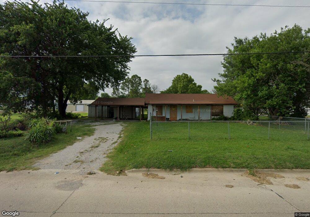 703 Moore St SW, Ardmore, OK 73401 - photo 1