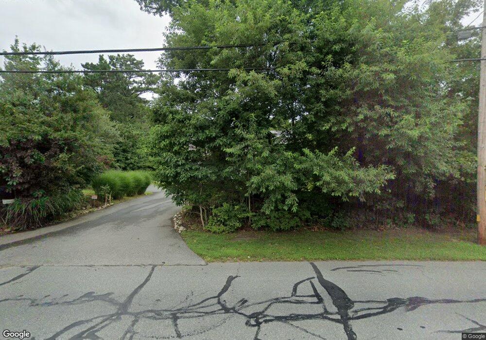 887 Russells Mills Rd, South Dartmouth, MA 02748 - photo 1