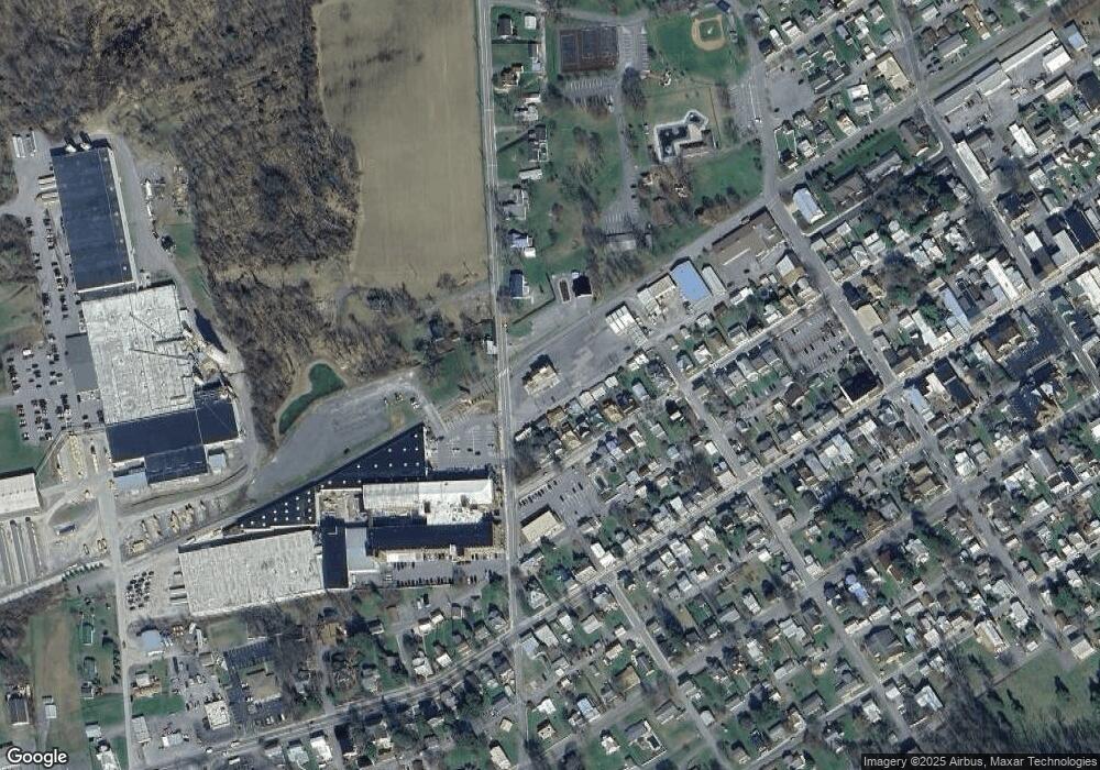 660 Mulberry St, Mifflinburg, PA 17844 - photo 1