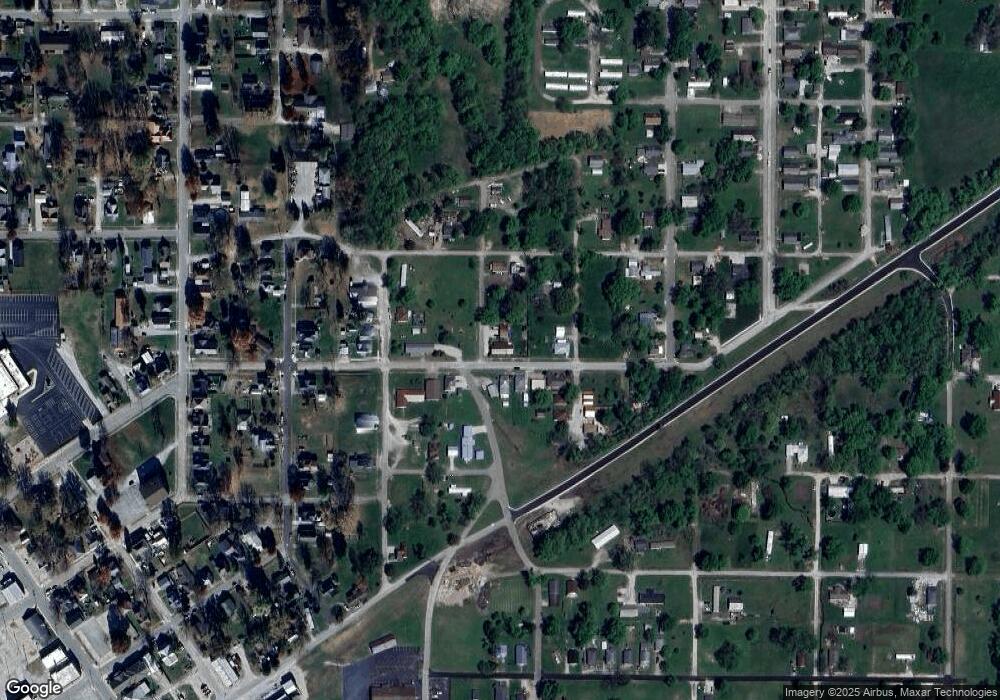 803 E 4th St, Bicknell, IN 47512 - photo 1