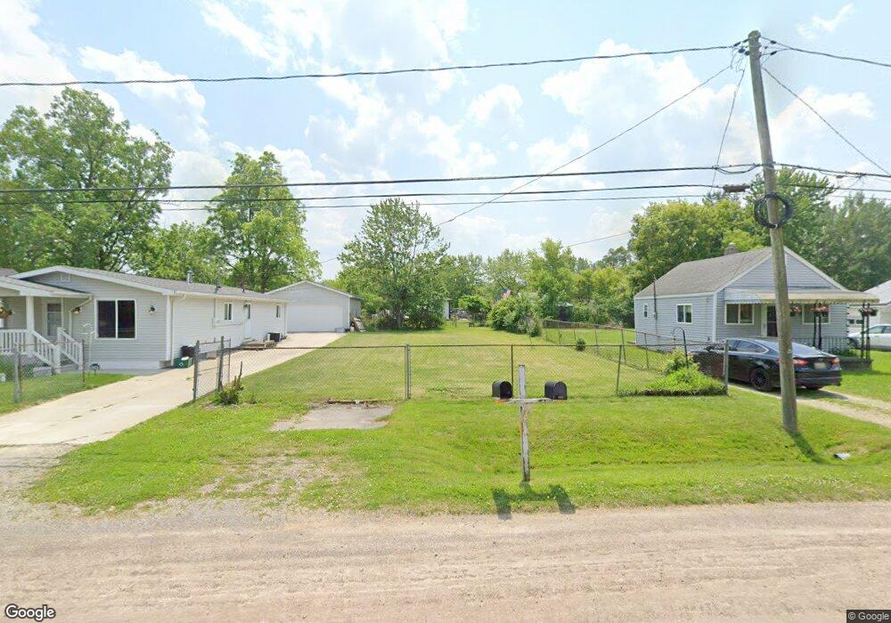 3269 Whitney Ave, Flint, MI 48532 - photo 1