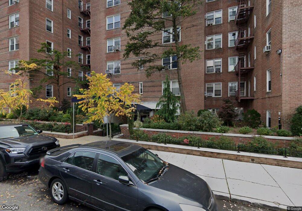 72-10 112th St unit 3A, Forest Hills, NY 11375 - photo 1
