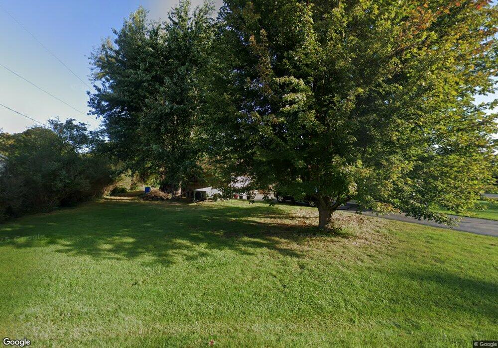 N80W15202 Valley View Dr, Menomonee Falls, WI 53051 - photo 1