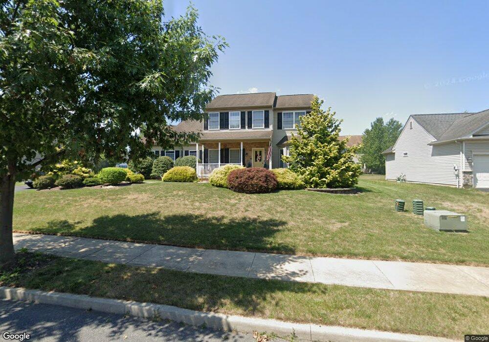 1154 Wheaton Dr, Bethlehem, PA 18017 - photo 1