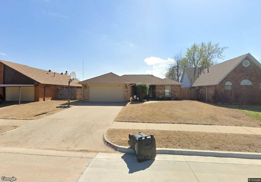 1428 NE 25th St, Moore, OK 73160 - photo 1