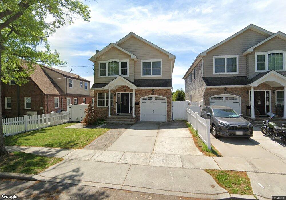 931 Benris Ave unit 931, Franklin Square, NY 11010 - photo 1