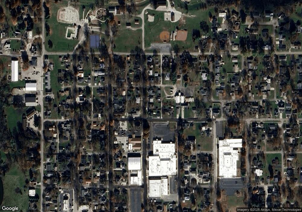 1212 5th St, Covington, IN 47932 - photo 1