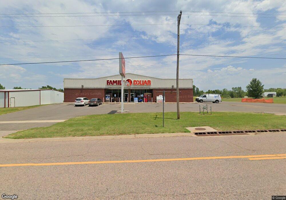 310 S 3rd St, McLoud, OK 74851 - photo 1