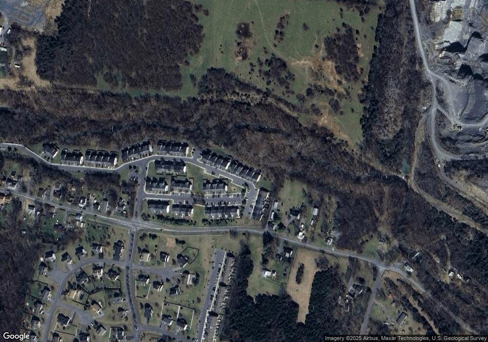 355 Scarboro Dr, Bunker Hill, WV 25413 - photo 1