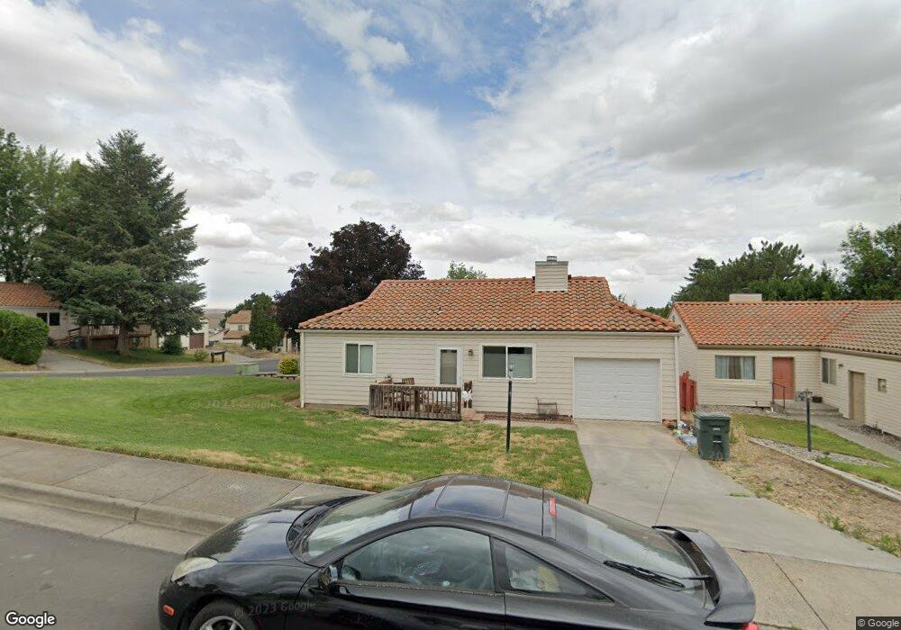 2031 SW Runnion Dr, Pendleton, OR 97801 - photo 1