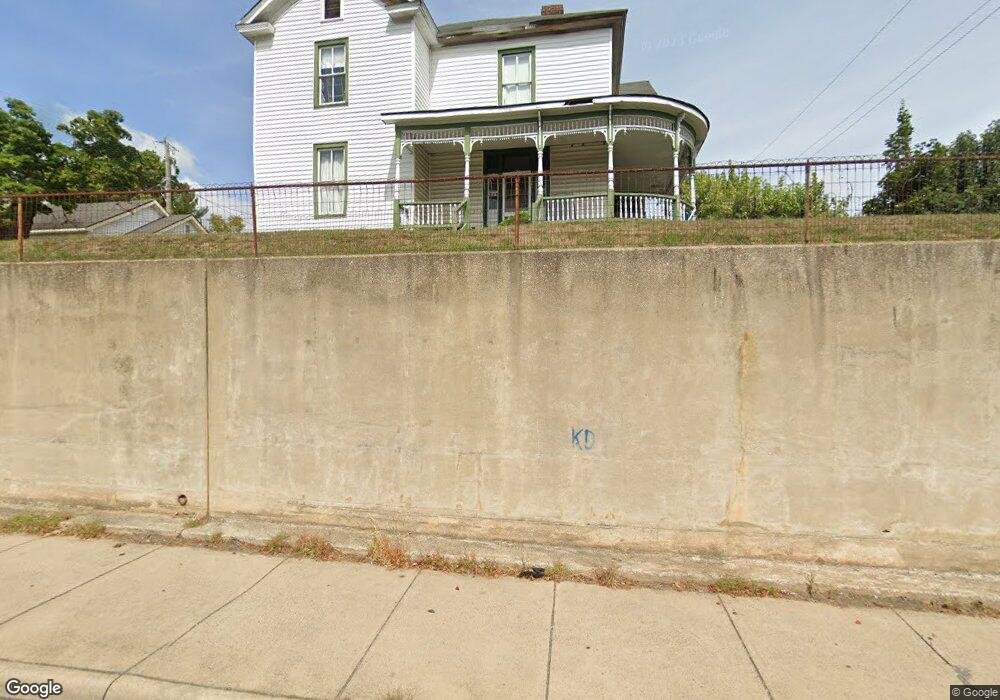 605 E Main St, Waynesboro, VA 22980 - photo 1