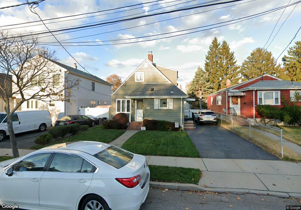 17 Carlyle Ct, Carlstadt, NJ 07072 - photo 1