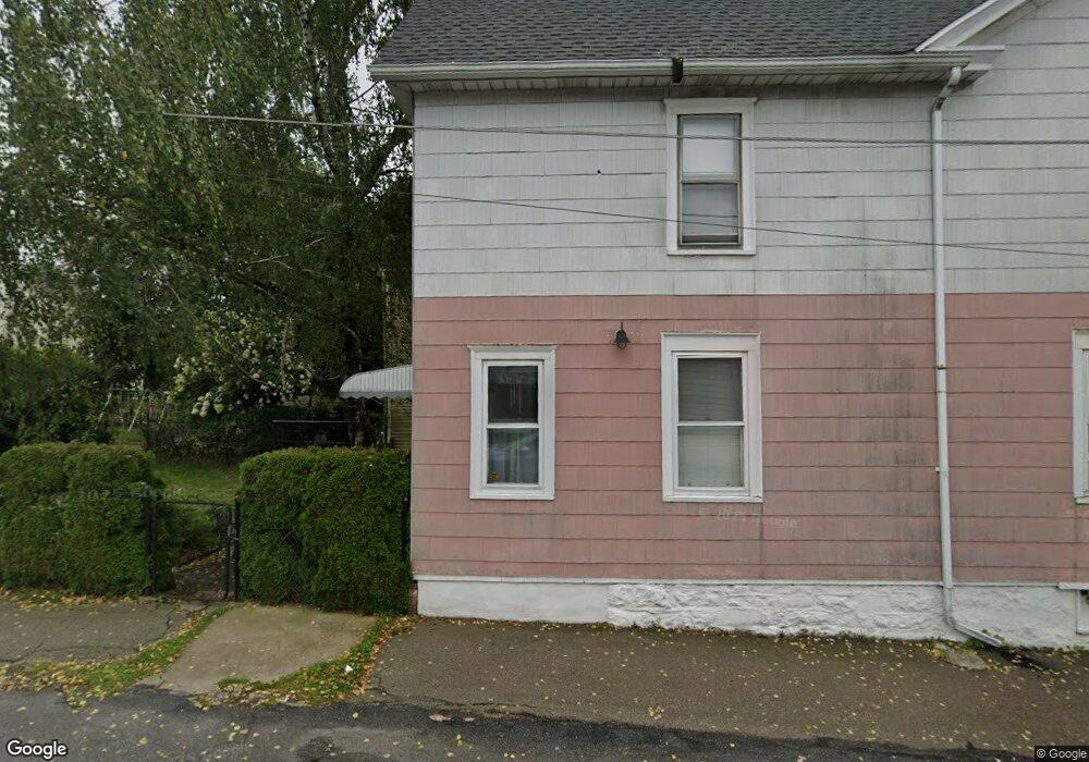 562 Arthur St, Hazleton, PA 18201 - photo 1