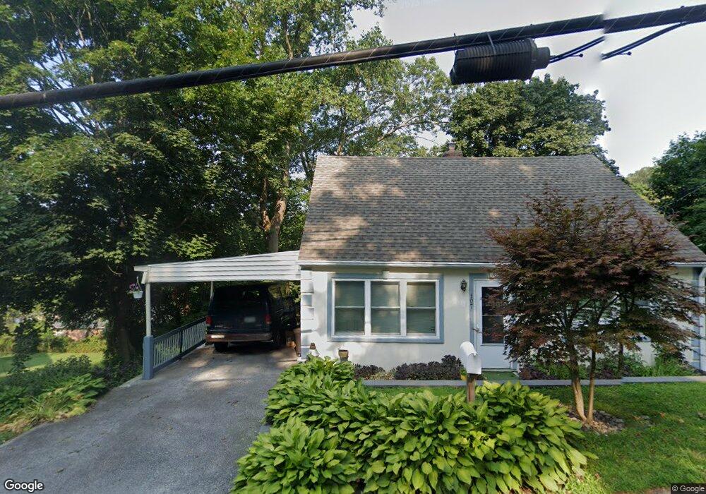 107 Lakeview Ave, Valhalla, NY 10595 - photo 1