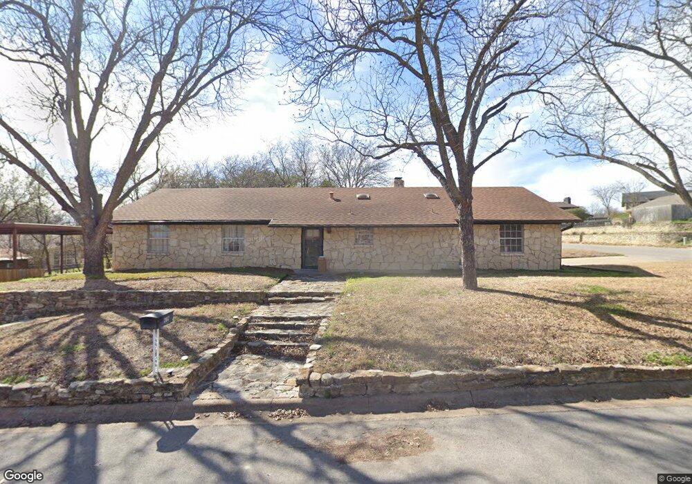 202 Roselawn Dr, Weatherford, TX 76086 - photo 1