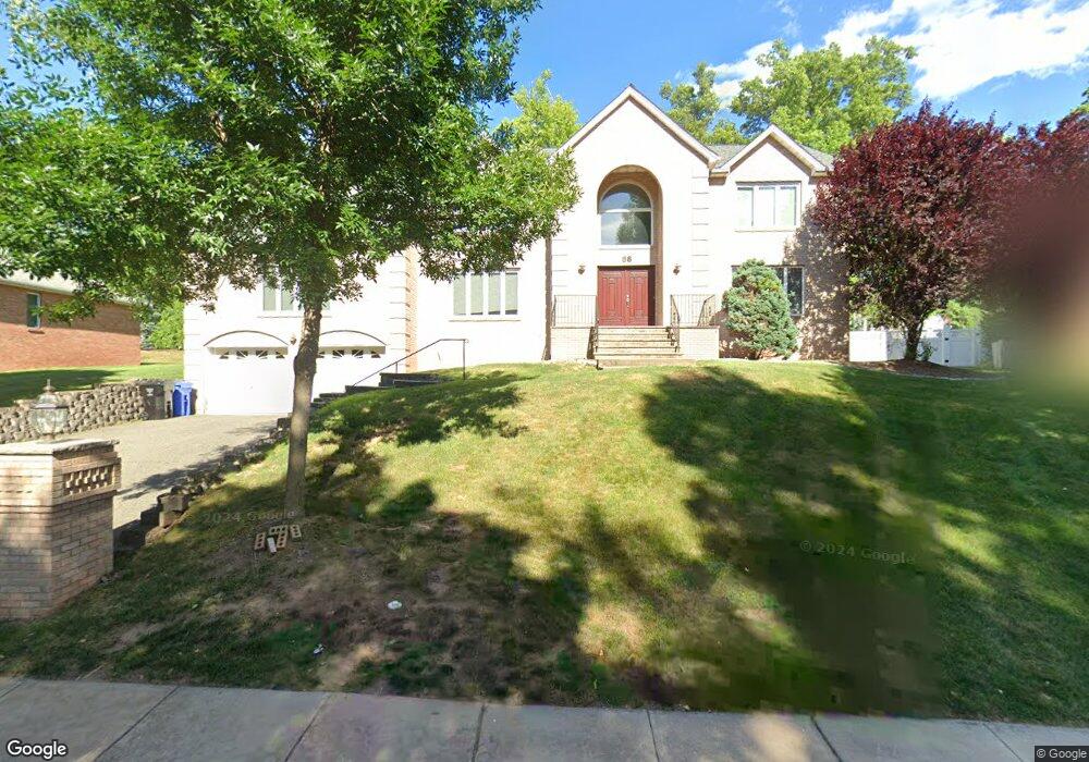 68 Lilac Ln, Paramus, NJ 07652 - photo 1