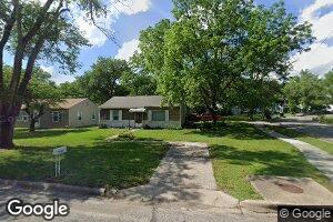 340 SE 36th St, Topeka, KS 66605
