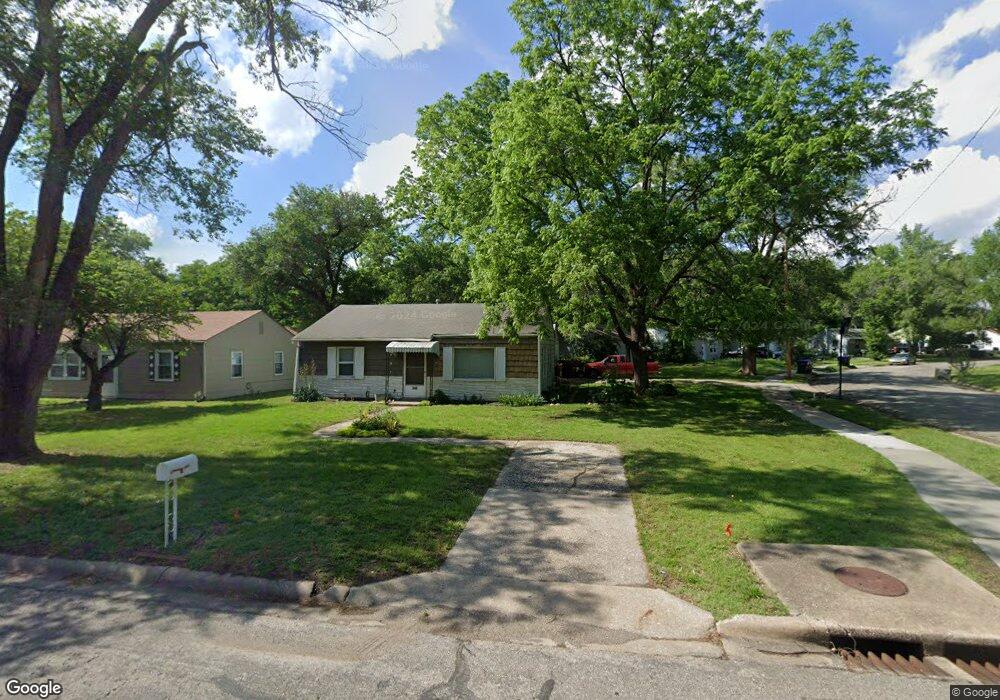 340 SE 36th St, Topeka, KS 66605 - photo 1