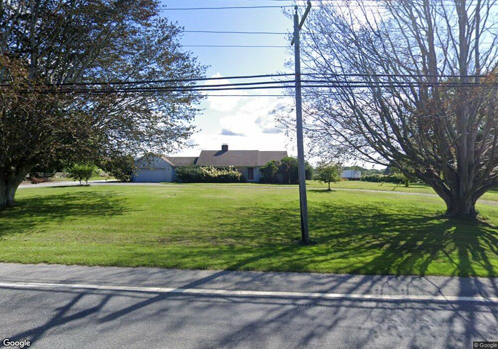 242 W Main Rd, Little Compton, RI 02837 - photo 1