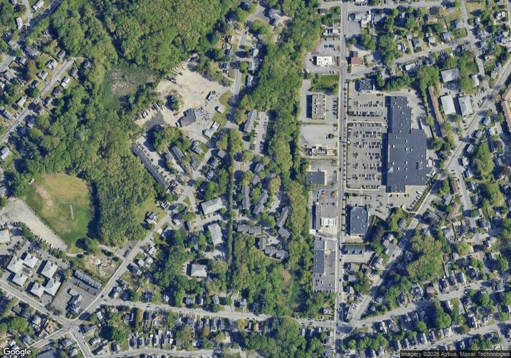 365 Aiken Ave unit 8, Lowell, MA 01850 - photo 1