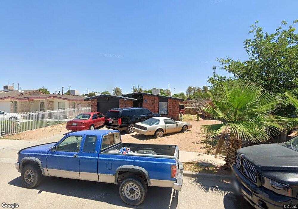 1027 Green Lilac Cir, El Paso, TX 79915 - photo 1