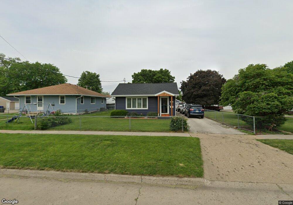 2104 Searle St, Des Moines, IA 50317 - photo 1