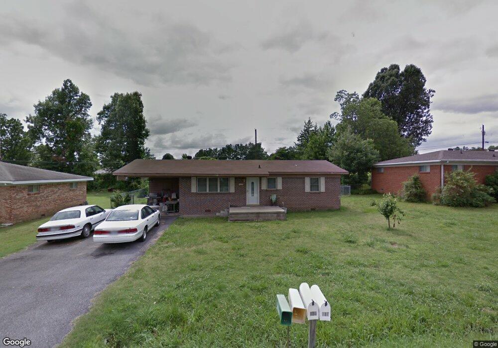 304 Walnut Dr, Paragould, AR 72450 - photo 1