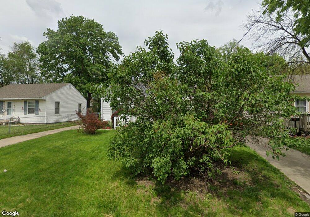 5717 Ovid Ave, Des Moines, IA 50310 - photo 1