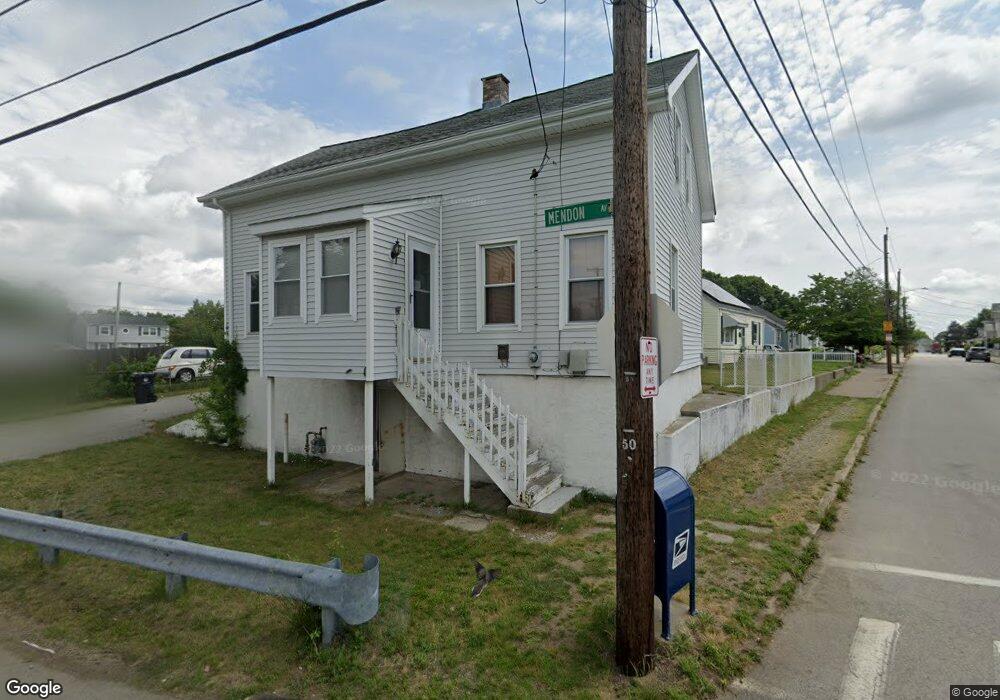 375 Mendon Ave, Pawtucket, RI 02861 - photo 1