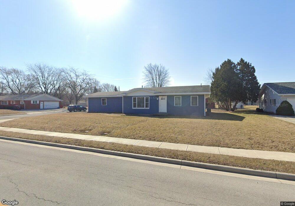 335 E Lima Ave, Ada, OH 45810 - photo 1