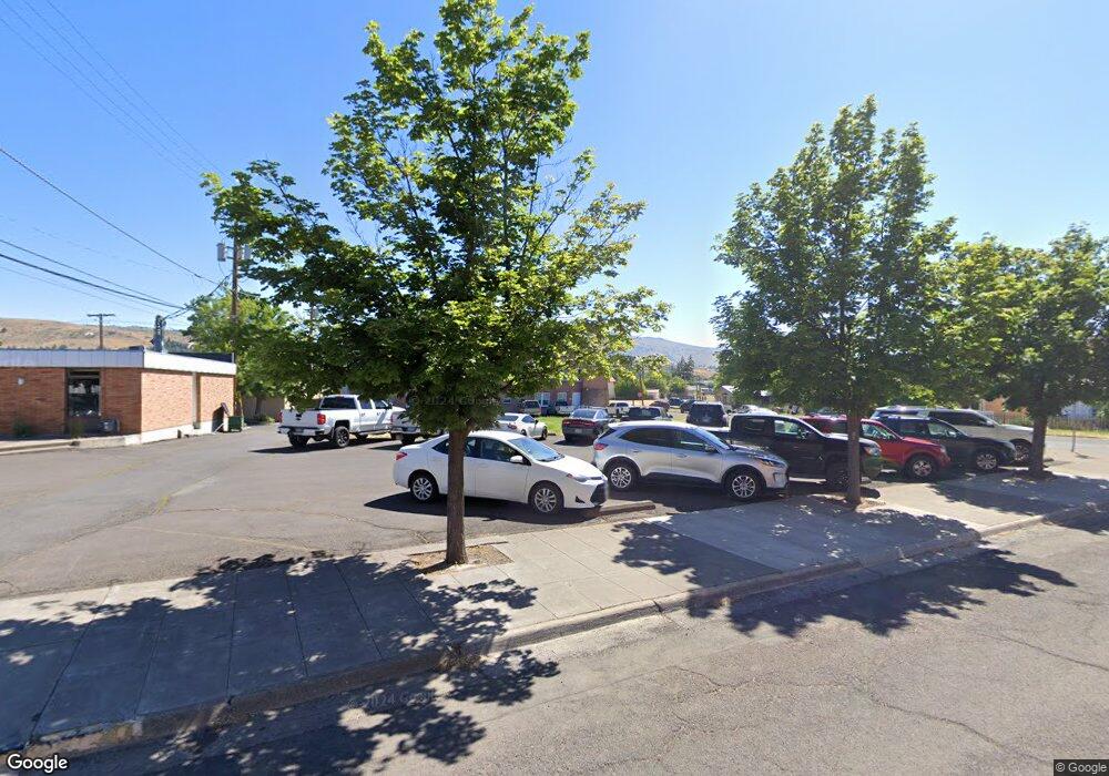 911 Walnut, Klamath Falls, OR 97601 - photo 1