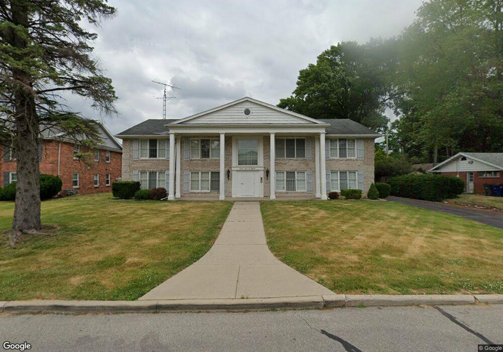 2608 Valley Brook Dr, Toledo, OH 43615 - photo 1