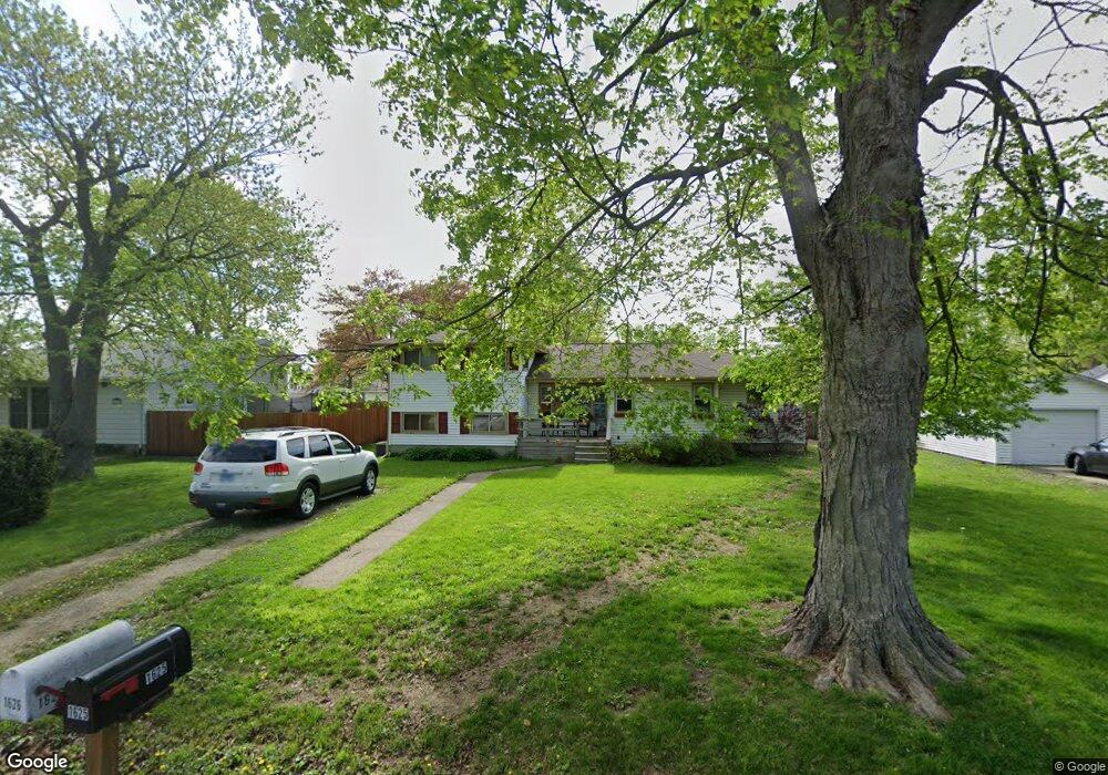 1626 N Kankakee St, Lincoln, IL 62656 - photo 1