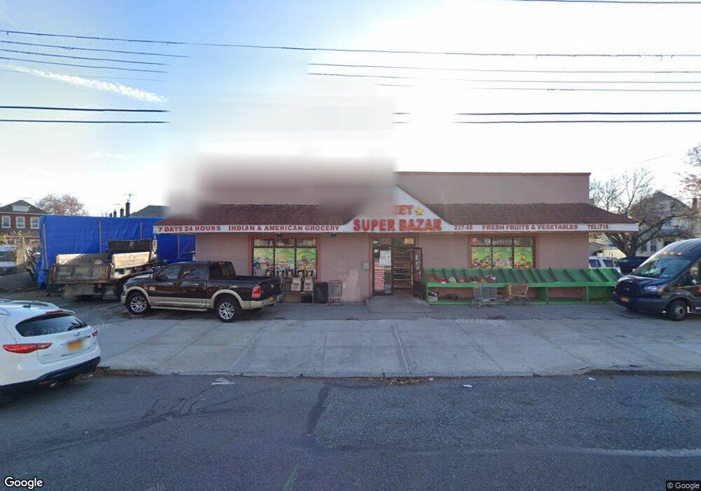 9219 Gettysburg St, Bellerose, NY 11426 - photo 1