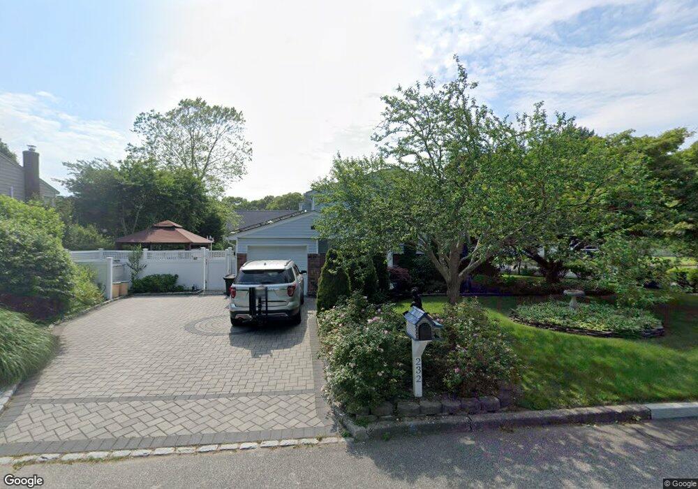 232 Barrett Ave, Bayport, NY 11705 - photo 1