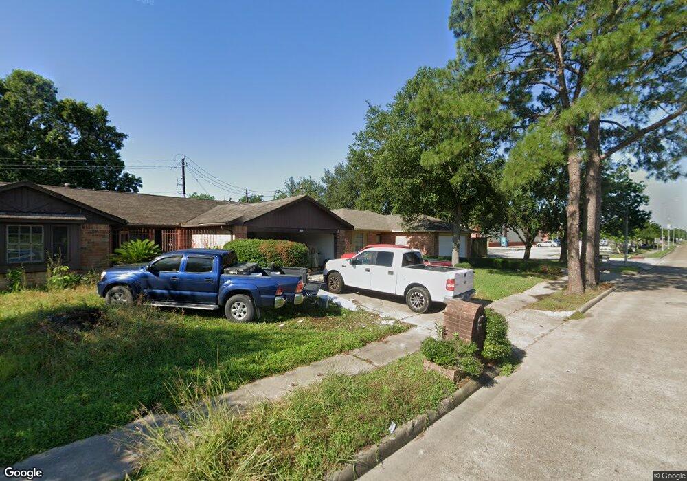 9434 Fuqua St, Houston, TX 77075 - photo 1