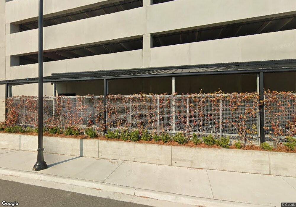 210 W 44th St, Savannah, GA 31405 - photo 1