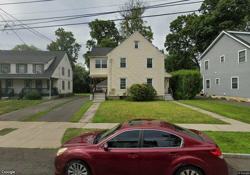 66 Washington Cir, West Hartford, CT 06119 - photo 1