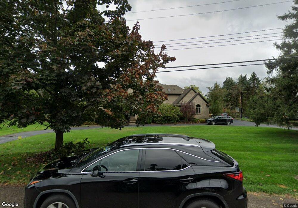 6953 Meadowlake Rd, Bloomfield Hills, MI 48301 - photo 1