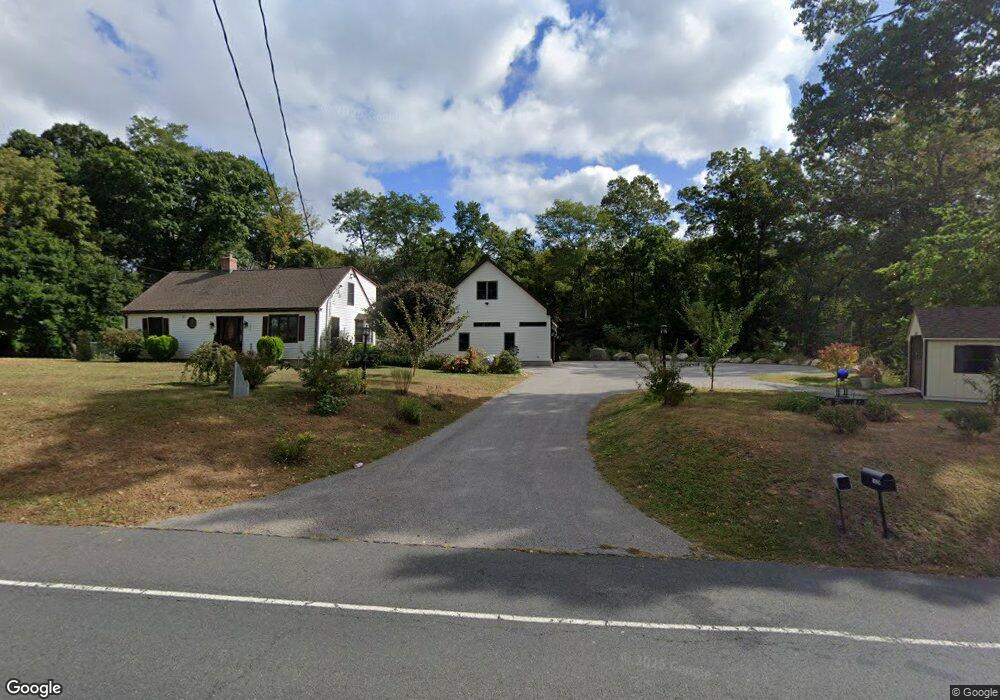 1524 Saybrook Rd, Haddam, CT 06438 - photo 1