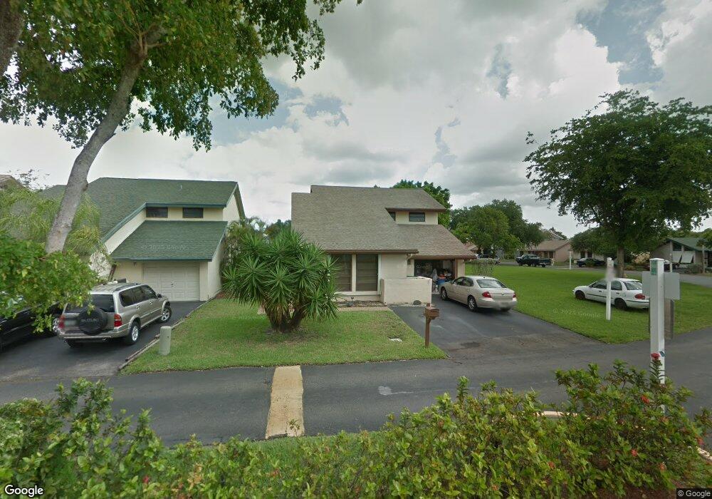 8231 SW 41st St, Davie, FL 33328 - photo 1