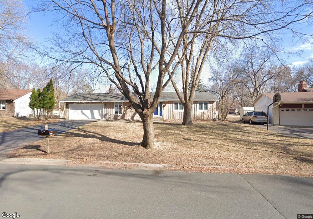 10624 Wellington Ln N, Maple Grove, MN 55369 - photo 1