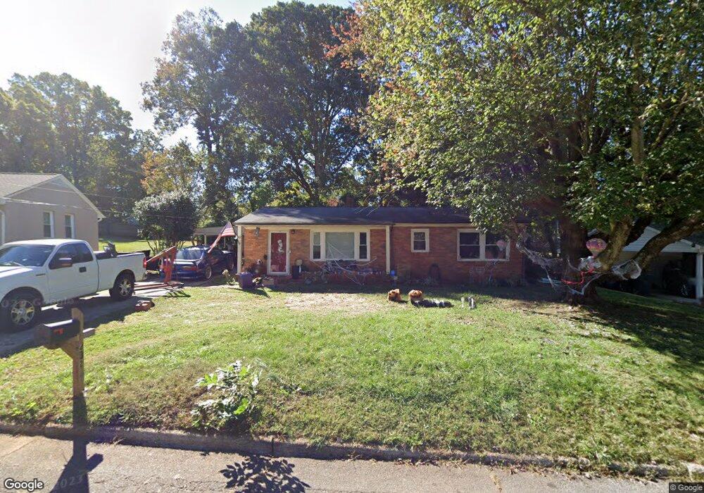 432 Hillcrest Dr, Statesville, NC 28677 - photo 1