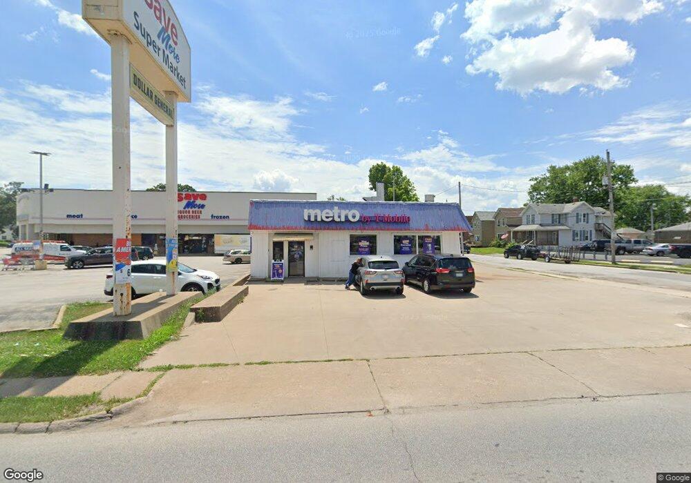 401 E Locust St, Davenport, IA 52803 - photo 1