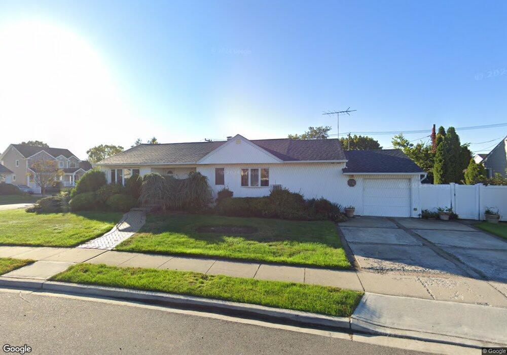 673 Byron Ave, Franklin Square, NY 11010 - photo 1