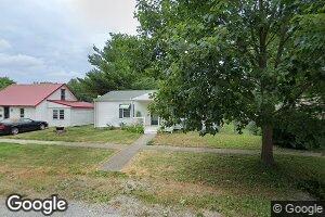 223 E Cherry St, Moweaqua, IL 62550